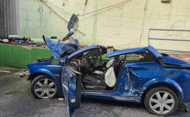 Un muerto y dos heridos al salirse un coche de la carretera en Quart de Poblet