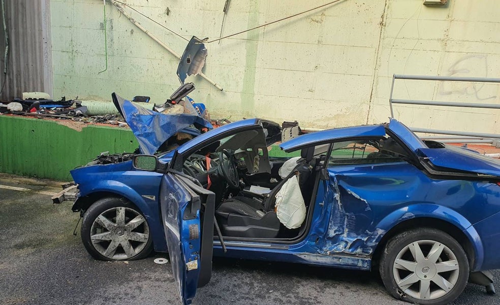 Un muerto y dos heridos al salirse un coche de la carretera en Quart de Poblet
