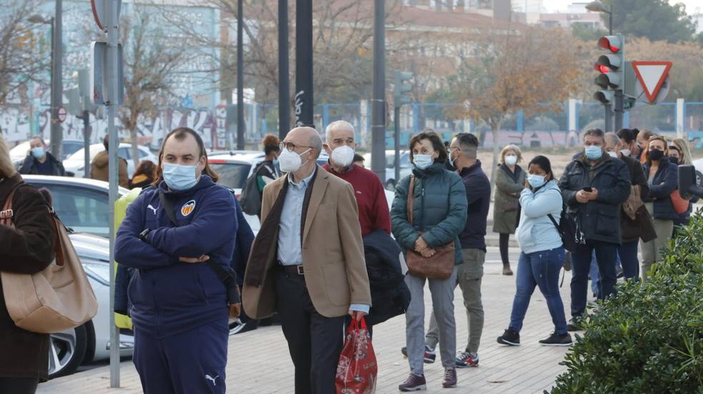 El Ministerio de Sanidad advierte: el impacto de ómicron va a ser muy alto en España