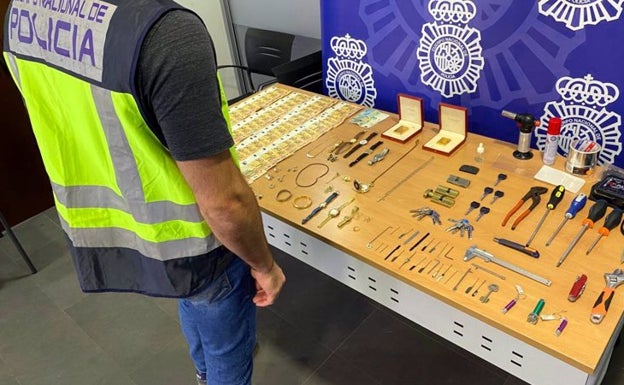 Cae un grupo criminal afincado en Torrevieja dedicado al robo en viviendas de toda la provincia