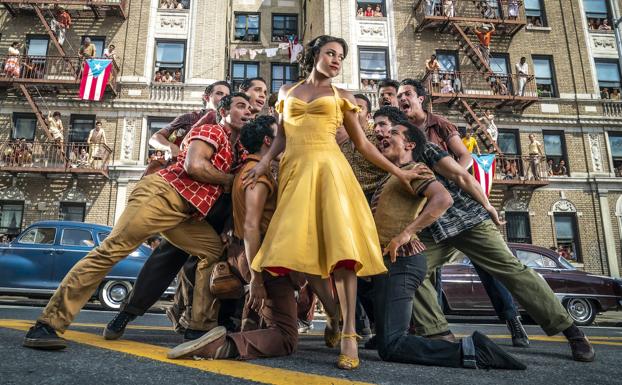 'West Side Story' y 'Matrix' llegan al auxilio de 'Spider-Man' para salvar a los cines