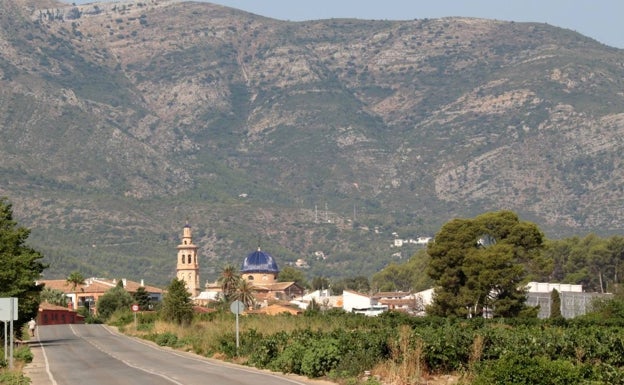 Una ciclista, herida al caer de la bicicleta en Xaló