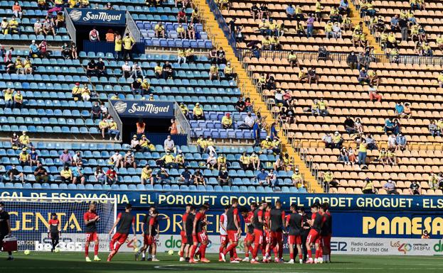 El fútbol también da un paso atrás: 75% de aforo en estadios