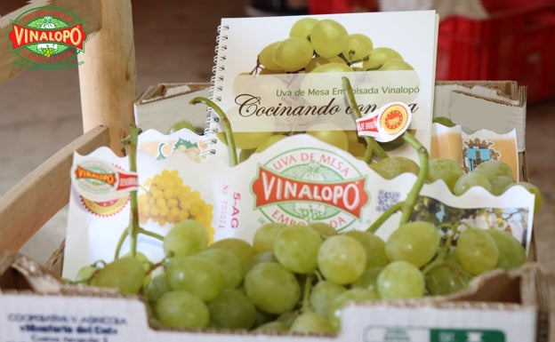 Uvas de Vinalopó, las campanadas más valencianas