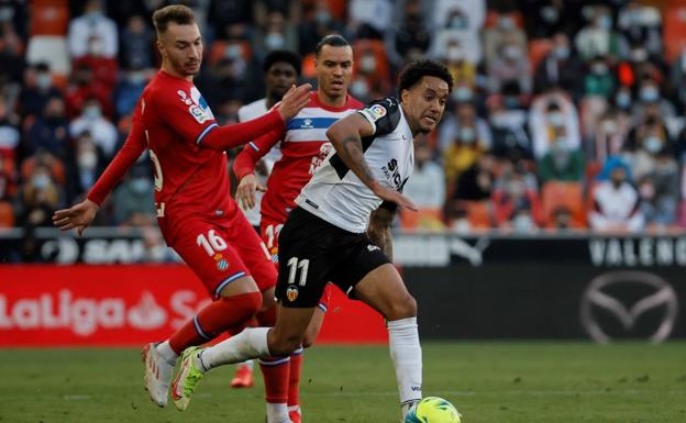 Al Valencia se le atragantan las uvas