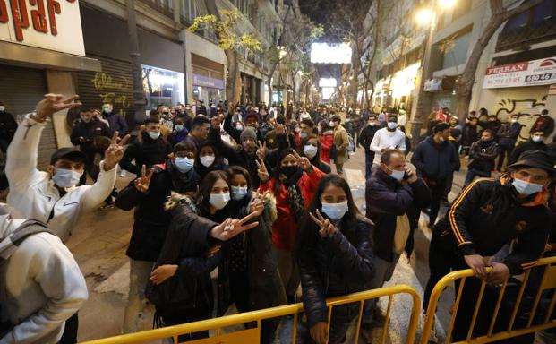 La resaca de la Nochevieja en Valencia: la Policía Local denuncia a 8 pubs en una noche «tranquila»