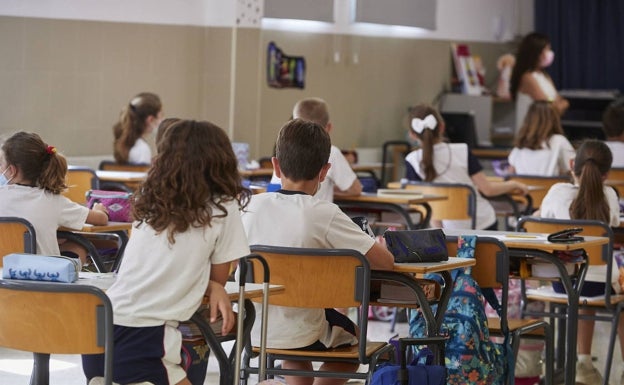 Los escolares volverán el lunes a las aulas valencianas y el Gobierno estudia eliminar cuarentenas