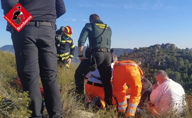 Fallece un hombre haciendo parapente en la sierra de Villena