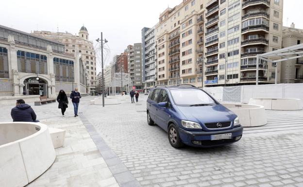 Abierta al tráfico la plaza Ciudad de Brujas de Valencia