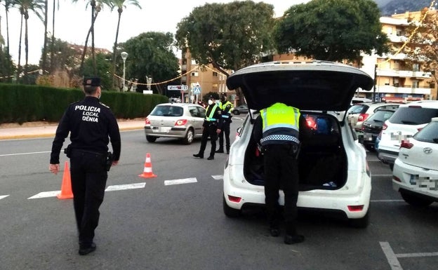 Siete meses de prisión por amenazar a dos policías en Dénia e intentar morderle la oreja