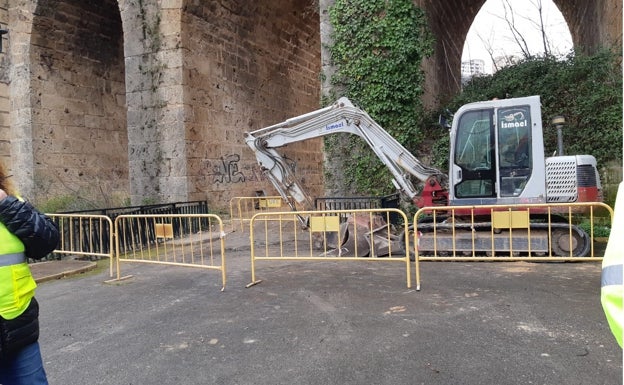 En mayo estará lista la pasarela peatonal bajo el puente de Cervantes en Alcoi