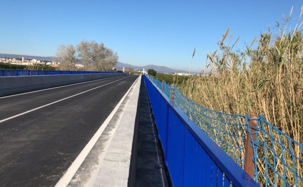 Nuevos puentes sin paso para peatones en la Ribera