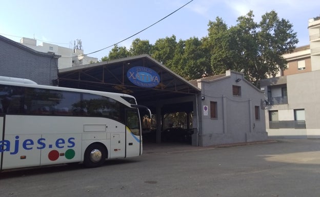 Una veintena de pequeños municipios tendrán servicio de bus a Xàtiva y Ontinyent