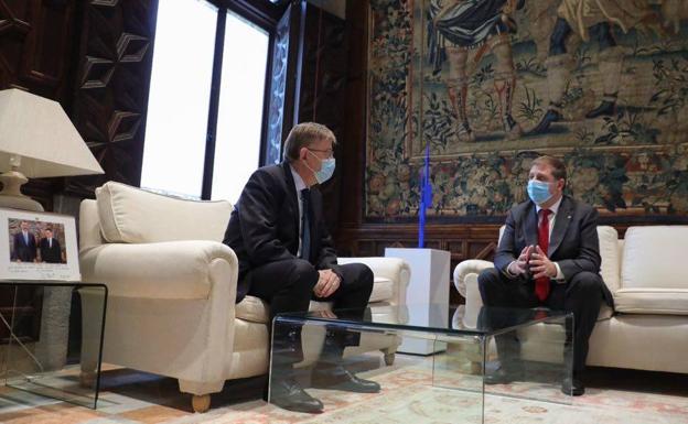 La Generalitat y Correos reforzarán el servicio en zonas con riesgo de despoblación