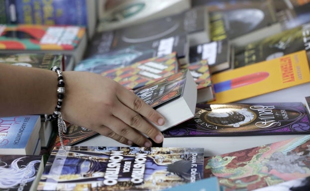 Alicante espera a 60 escritores en el primer Encuentro Español de Autores Literarios