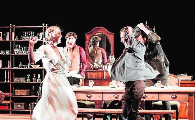 La inquietante 'L'oncle Vània' recala en el Teatro Principal