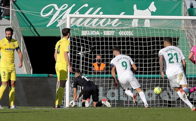 Boyé regresa a tiempo para alejar al Elche del descenso: «Es el resultado que merecíamos»