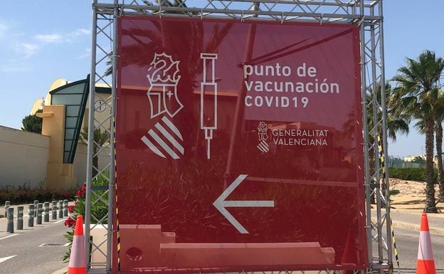 Más de 640.000 alicantinos ya han recibido la dosis de refuerzo contra la Covid-19