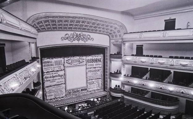 Una exposición recorre los 175 años de historia del Teatro Principal