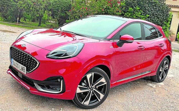 Ford Puma ST-Line diésel, un SUV innovador por fuera y clásico por dentro