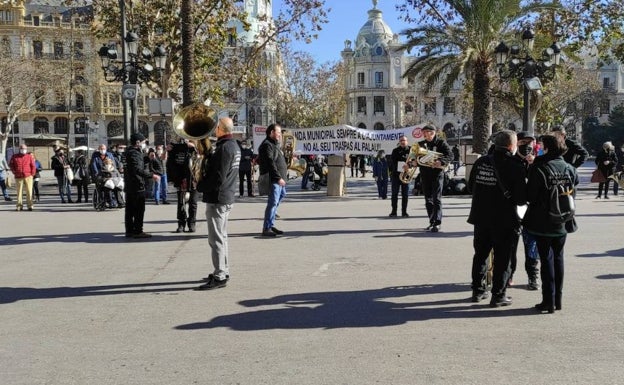 El colectivo cultural al que Ribó ignora vuelve a protestar