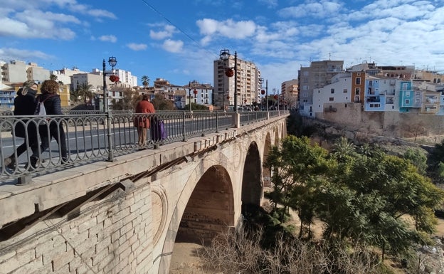 La Vila encauza la rehabilitación del puente sobre el río Amadorio