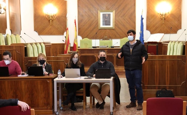 Oliva implanta un gestor de expedientes para acelerar los trámites en el Ayuntamiento