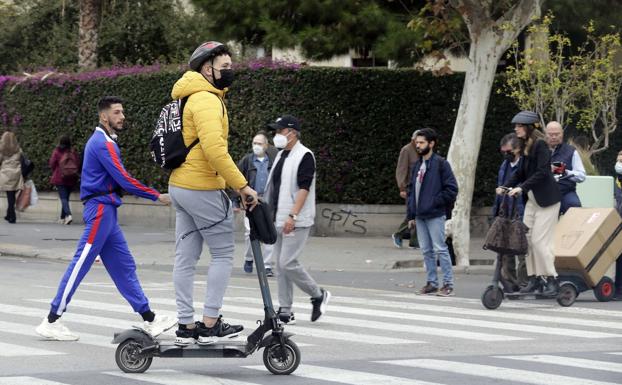 Estos son los patinetes que ya deben llevar certificado y los que no