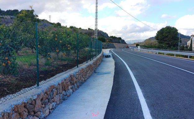 La Font amplía la carretera a Oliva y elimina tres curvas tras 50 años generando accidentes