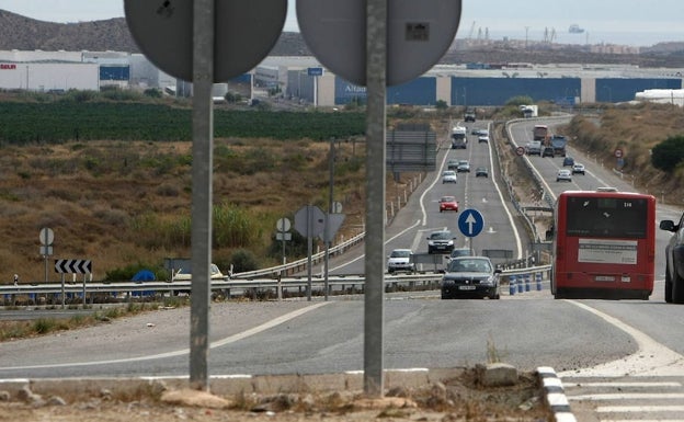 Alicante pide al Gobierno que vuelva a iluminar el tramo urbano de la autovía A-31