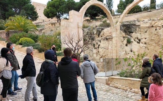 Comienzan los eventos culturales y las visitas guiadas gratuitas al Castillo de Santa Bárbara