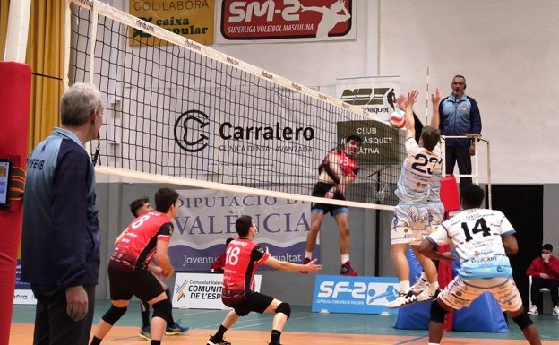 El equipo masculino del Xàtiva voleibol consigue los tres puntos en la cancha del Roquetes de Tarragona