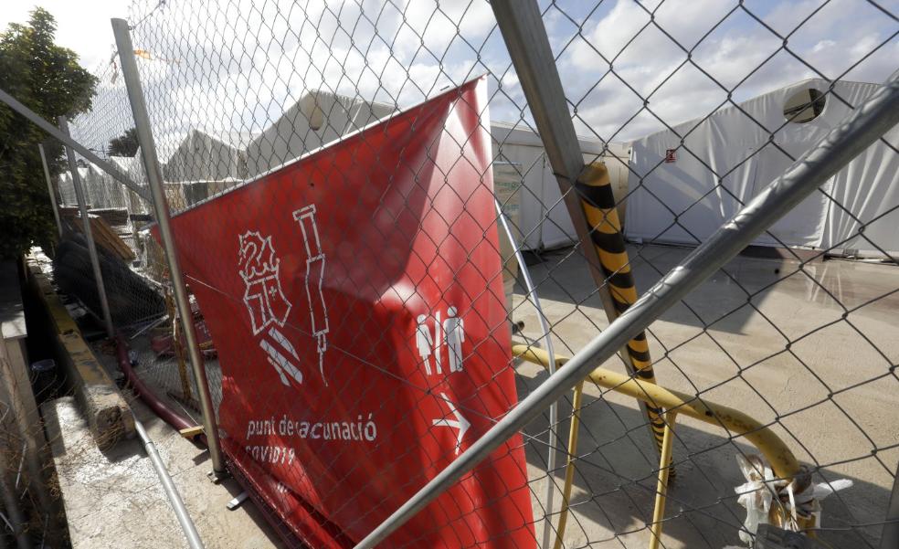 Sanidad se enfrenta a una multa de 30.000 euros por no derribar el hospital de campaña