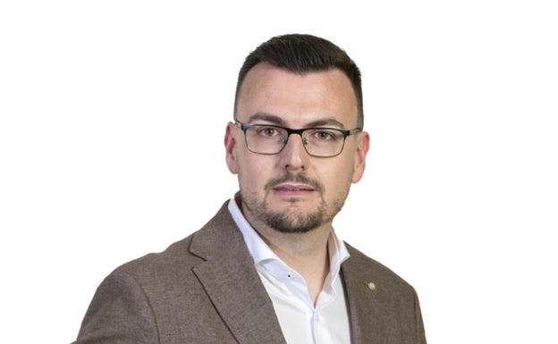 José Plaza asume las concejalías de Fiestas y Deportes en l'Alfàs del Pi