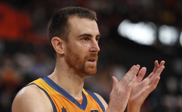 Claver apura sus opciones para llegar a la Copa del Rey con el Valencia Basket