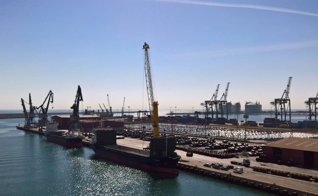 El puerto de Sagunto cierra 2021 con un incremento de tráfico del 25%