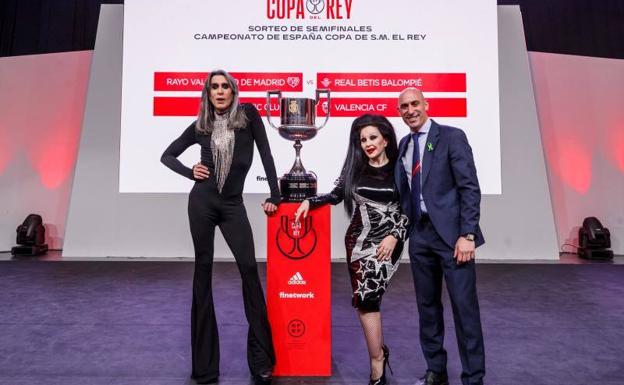 Alaska y Mario, ¿por qué estaban en el sorteo de Copa del Rey?