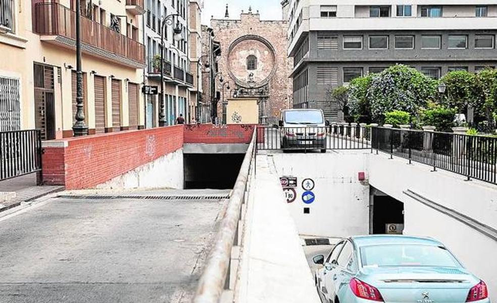 El proyecto del parking de Parcent se encarga a los 18 meses de su cierre