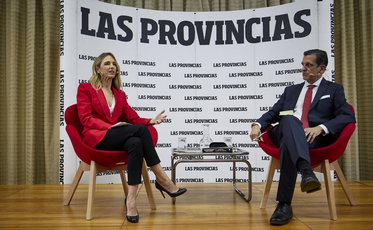 Cayetana Álvarez de Toledo, en el Aula LAS PROVINCIAS: «La izquierda no  tiene una gran afición por la libertad» | Las Provincias
