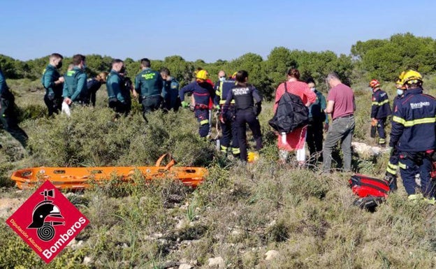 Operativo de rescate, este lunes en Las Lagunas de La Mata y Torrevieja. 