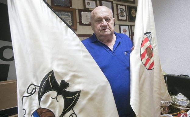 Guillot: «Ganamos la final de Copa del 67 al Athletic porque éramos un grupo de amigos»