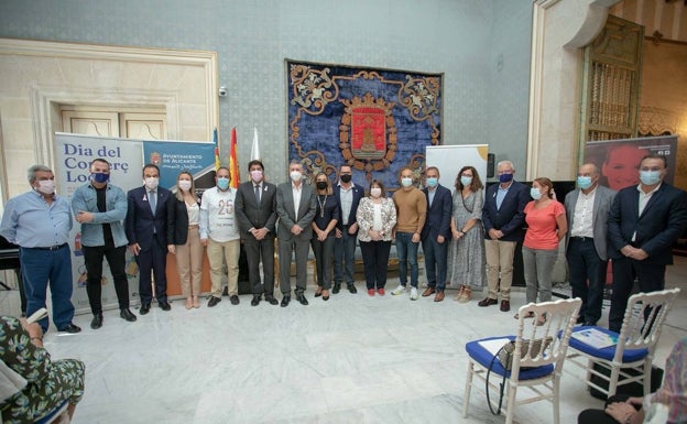 Comercio aumenta su presupuesto y prepara nuevos bonos para incentivar las compras en Alicante