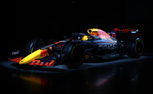 Red Bull esconde las cartas en la presentación del RB18