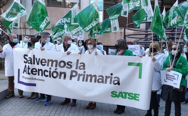 La falta de atención por colapso de centros de salud termina con internados