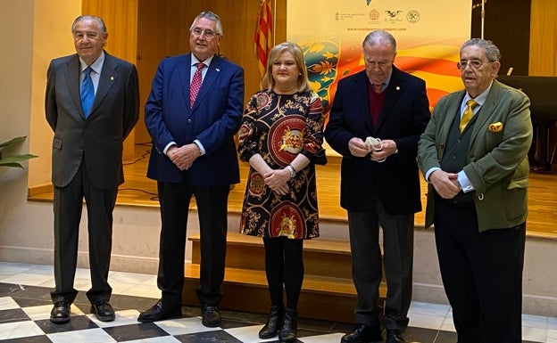 El valencianismo cultural se subleva contra el “catalanismo expansionista”