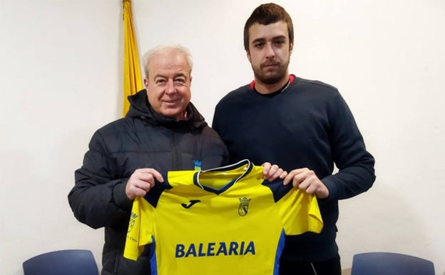 Alejandro debutará como portero del Dénia ante el Sueca