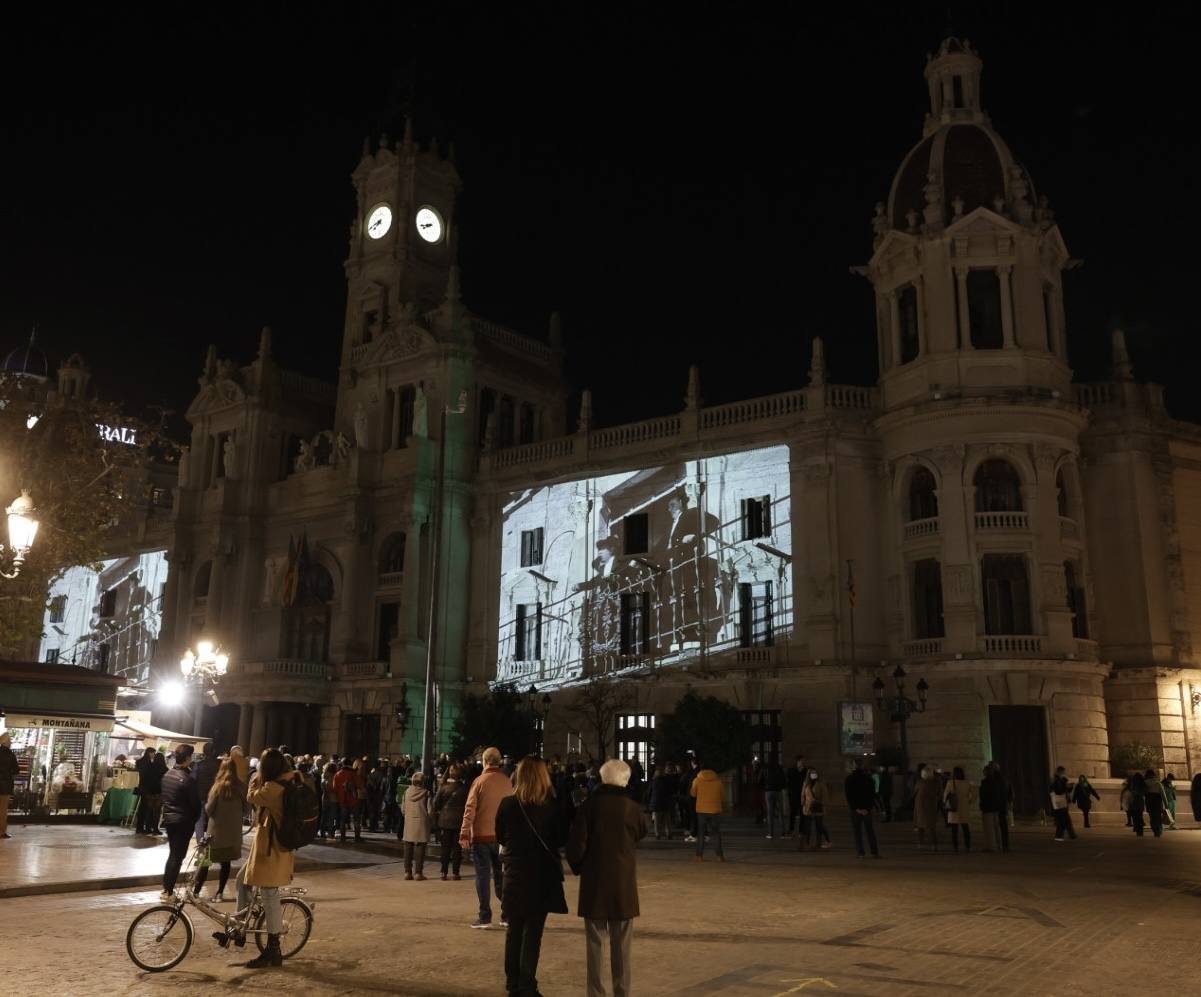 Los protagonistas de los Goya lucen en el Ayuntamiento de Valencia