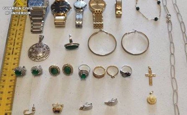Detenida por robar 30.000 euros en joyas en la vivienda donde trabajaba