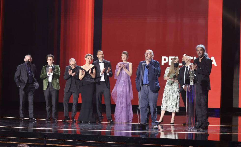 'El buen patrón' vence en unos premios Goya muy repartidos y poco berlanguianos
