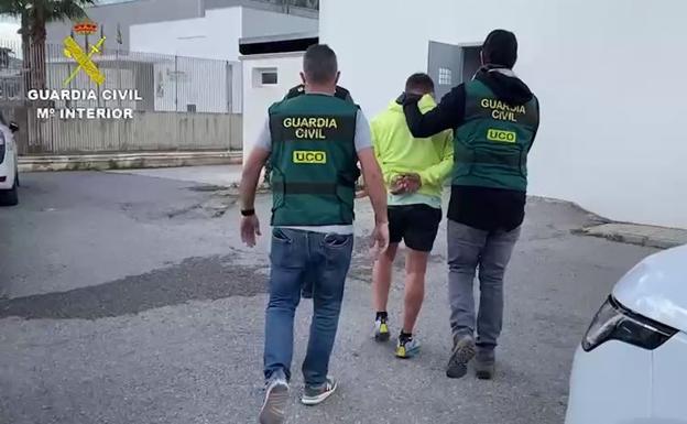 Detenido en Ibiza un responsable de una de las organizaciones más activas en la introducción de cocaína en el puerto de Valencia